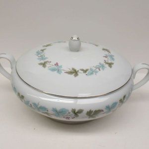 Vintage FINE CHINA Japan 6701 Two-Handled Vegetable Bowl with Lid